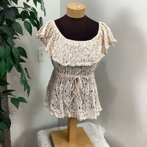 Pixie Dust Clothing floral lace summer top Woman’s size small peach and …
